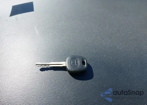 2011 Toyota Sienna Xle V6 z USA, uszkodzony, nr VIN 5TDYK3DC2BS012458